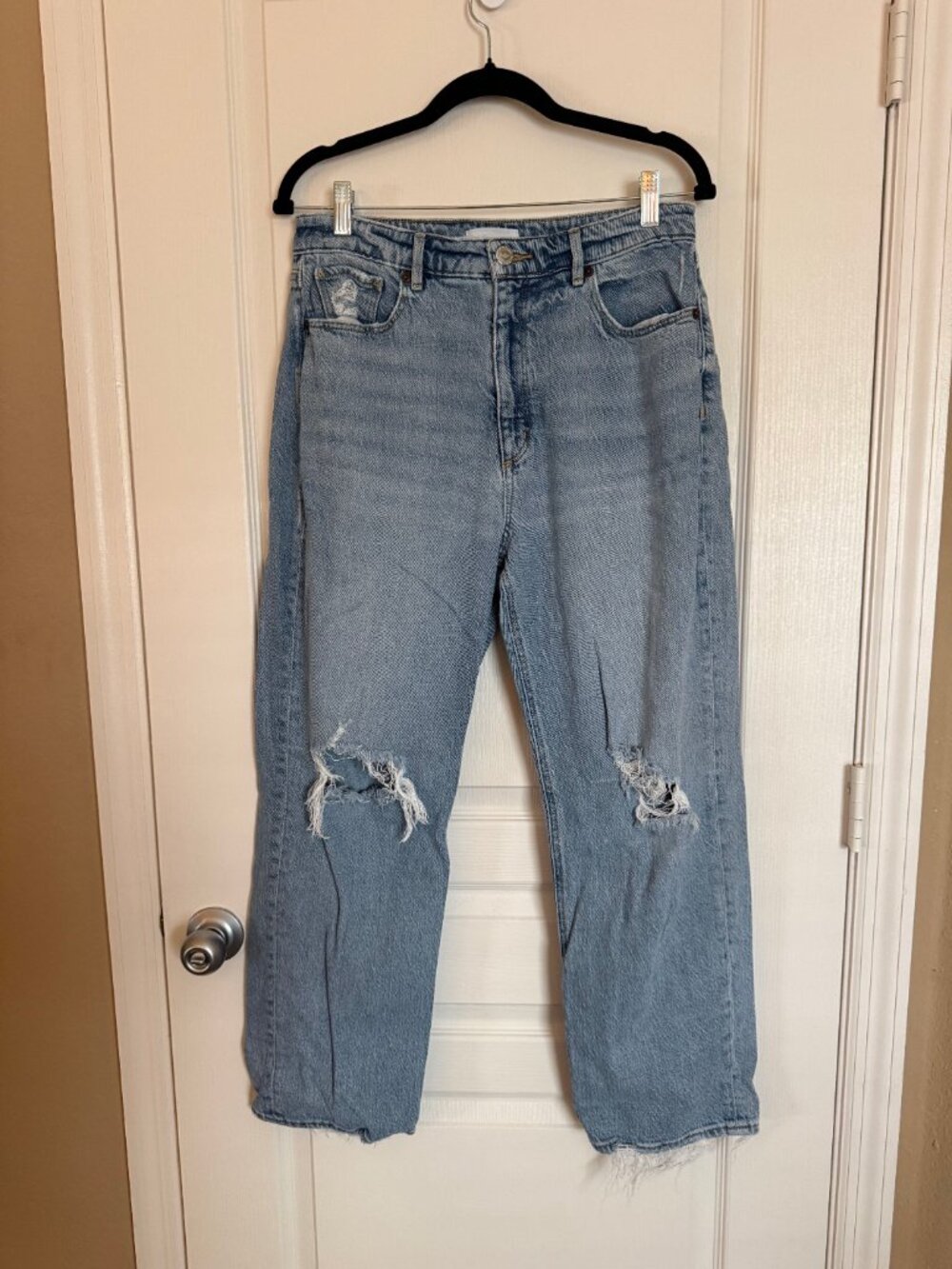 LOFT Light Blue Distressed High Waist Straight Jeans — Size 28